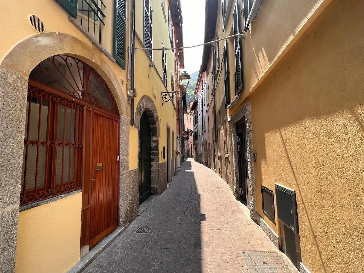 La Finestra Sul Molo - By Myhomeincomo Torno 0*,  Itálie