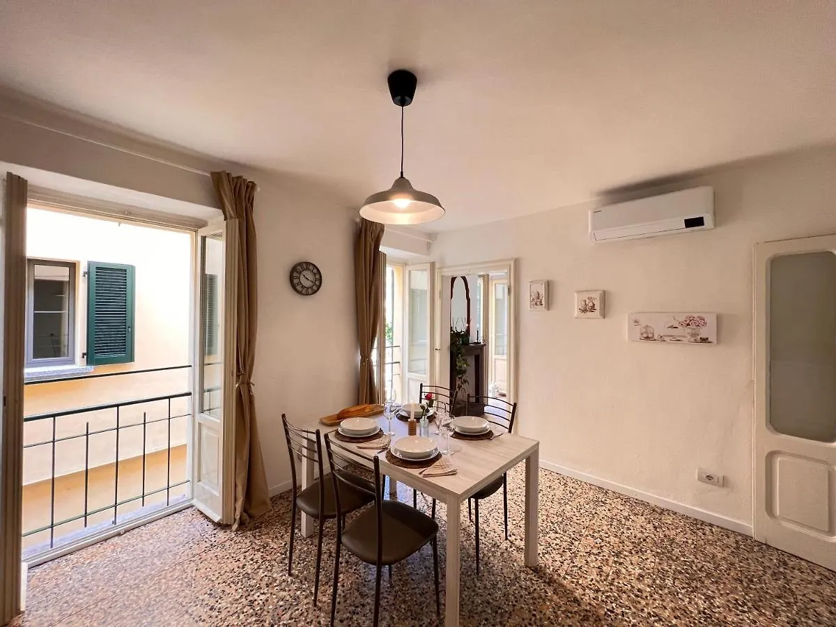 La Finestra Sul Molo - By Myhomeincomo Torno Holiday home