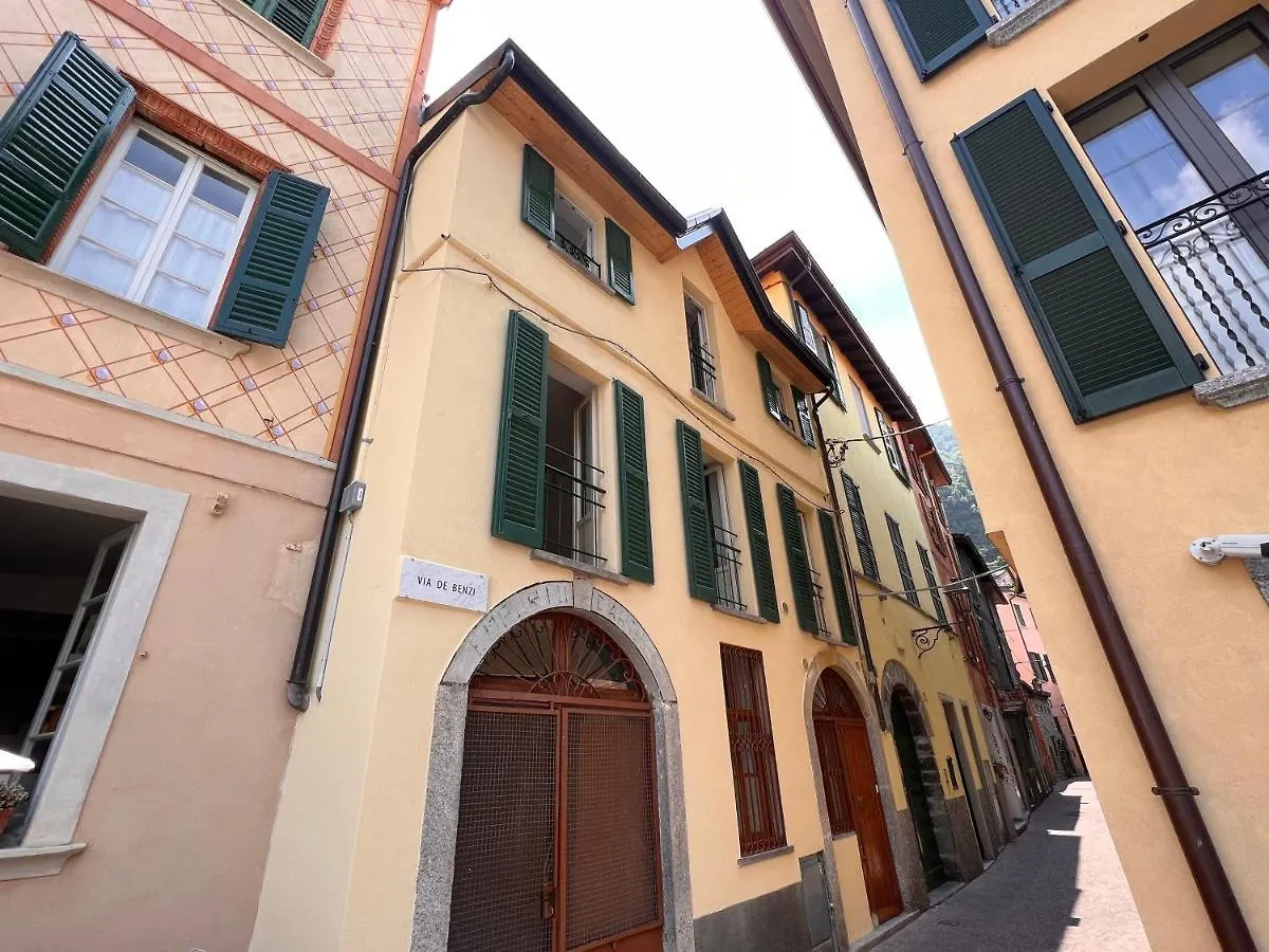 Holiday home La Finestra Sul Molo - By Myhomeincomo Torno Italy