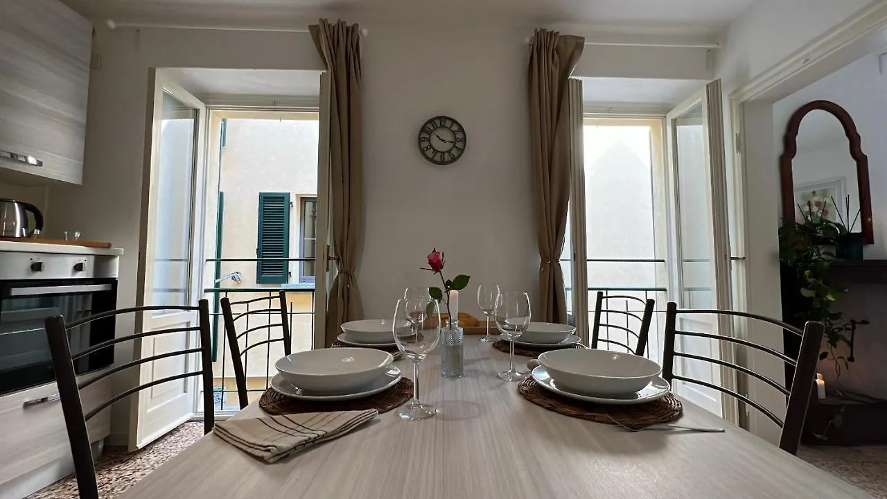 Holiday home La Finestra Sul Molo - By Myhomeincomo Torno